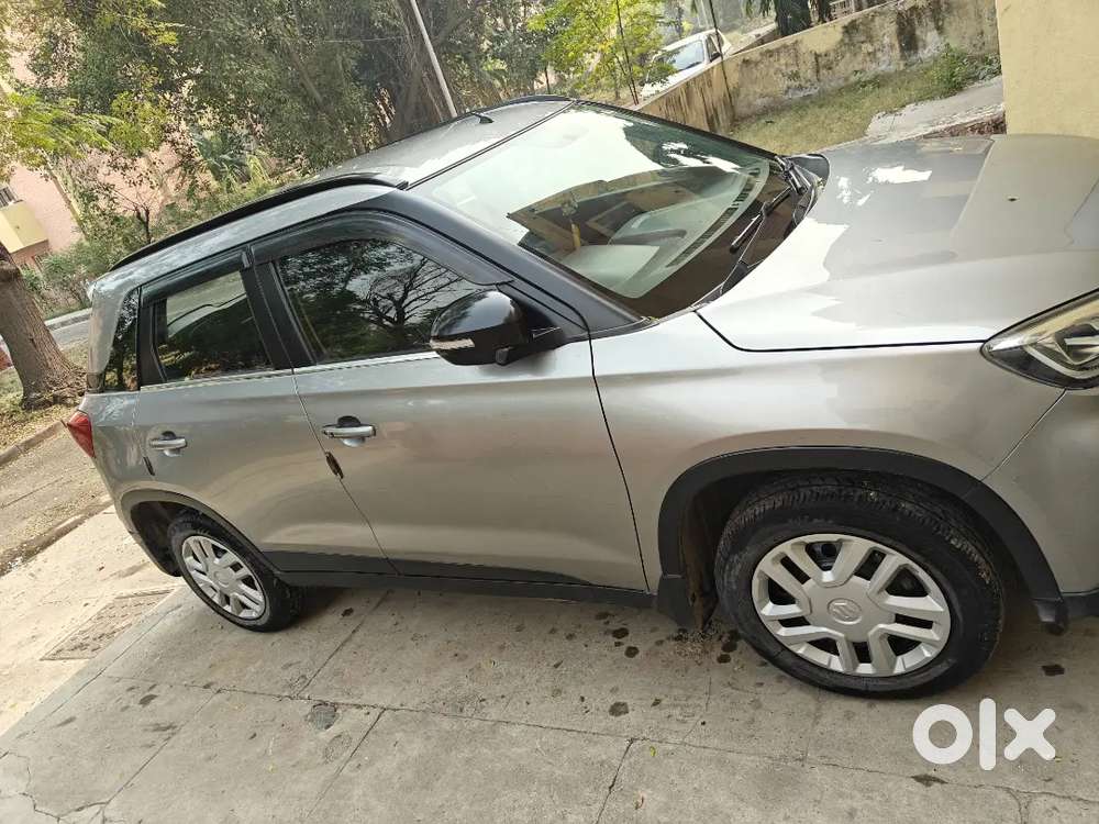 Maruti Suzuki Brezza 2021 Petrol 79500 Km Drive, Well Maintained.