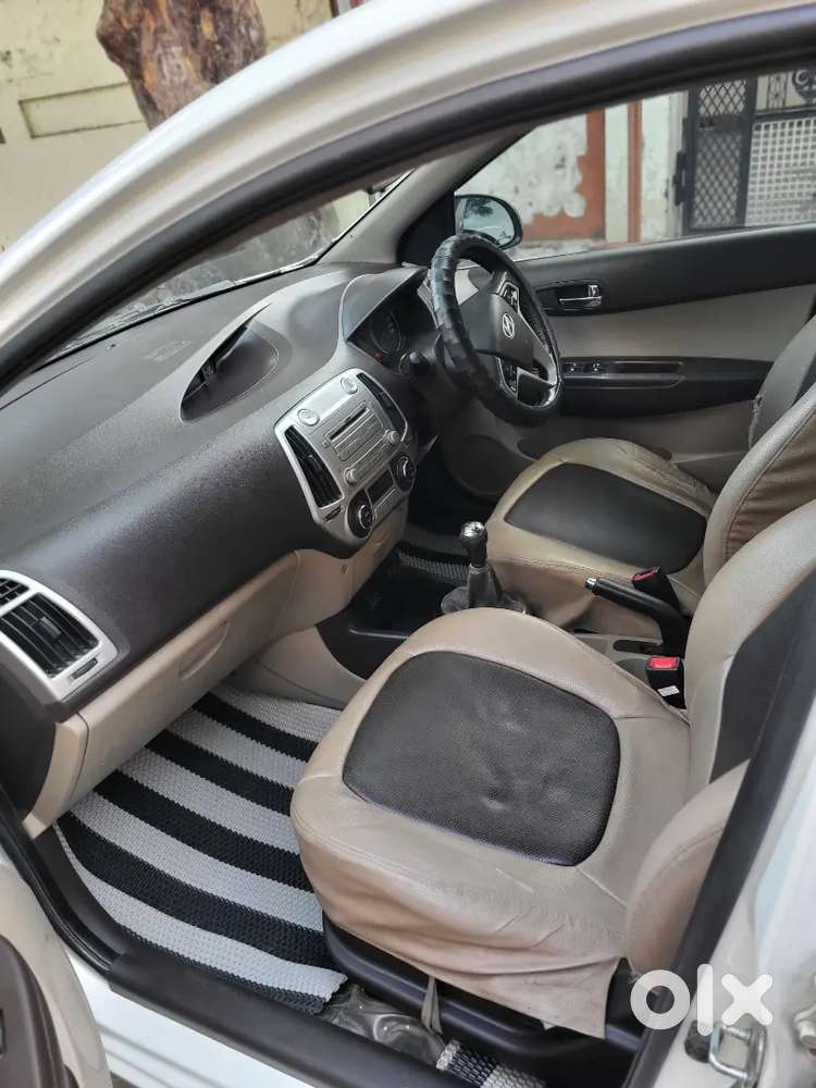 I20 Oct-20110 Sportz Model