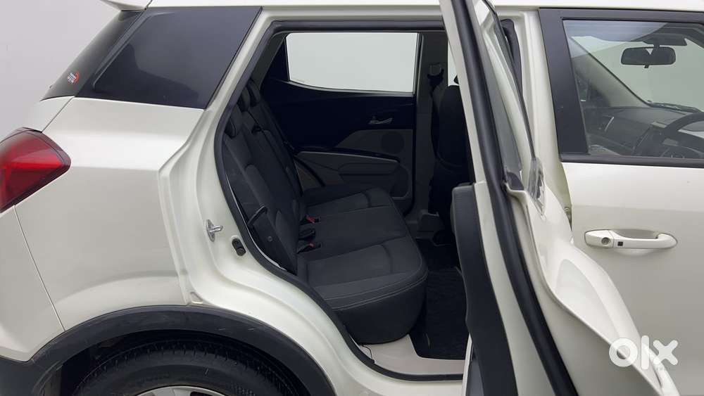 Mahindra Xuv300 W8, 2019, Petrol