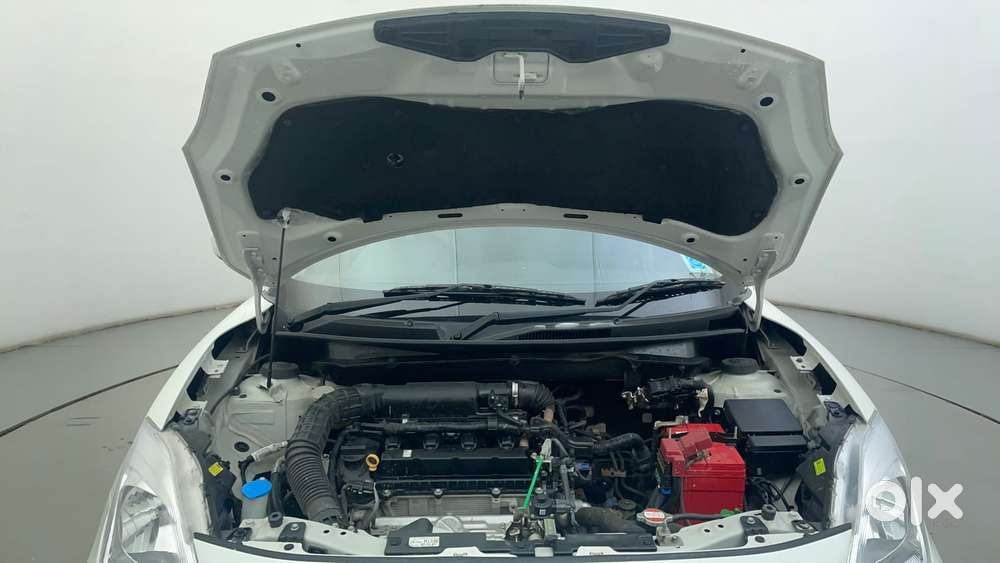 Maruti Suzuki Dzire 1.2 Vxi, 2022, Petrol