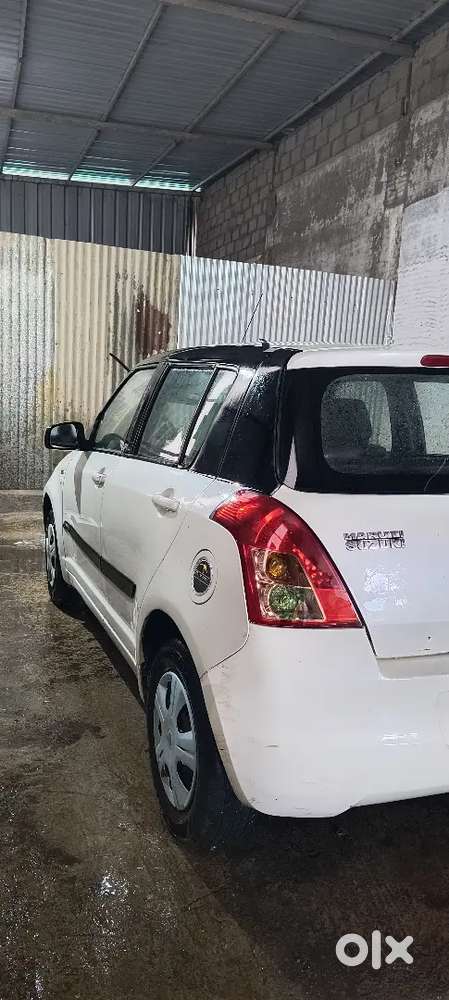 Maruti Suzuki Swift 2010