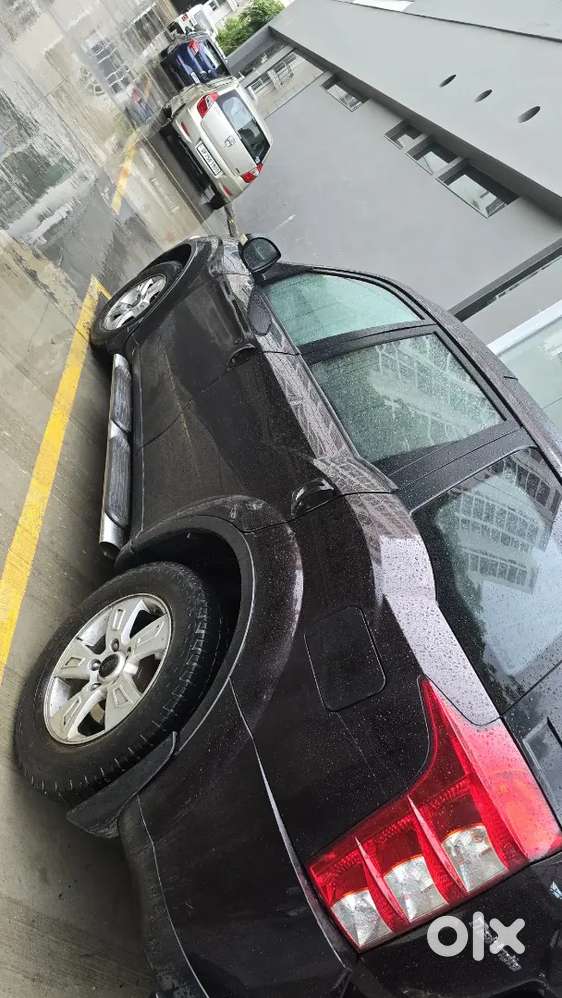 Mahindra Xuv500 2014 Diesel 195000 Km Driven