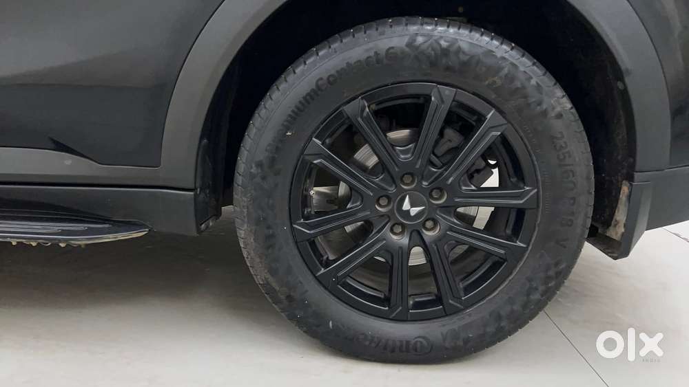 Mahindra Xuv700 2.0 Ax 7 Petrol At Luxury Pack Str, 2024, Petrol