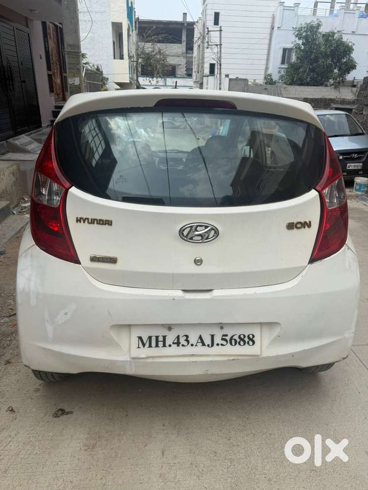 Hyundai Eon 2011 Petrol Well Maintained