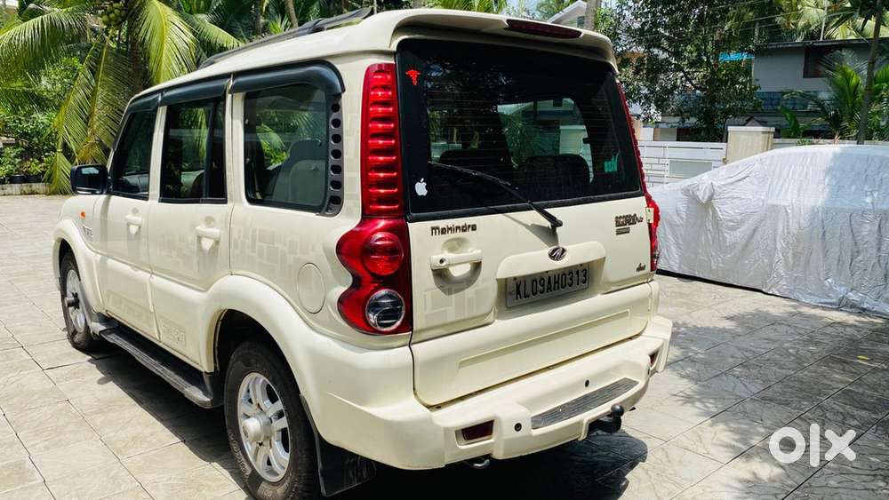 Mahindra Scorpio Diesel Automatic 2014