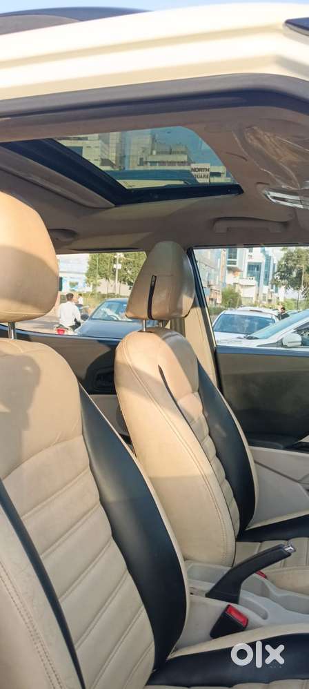 Mahindra Xuv300 W6, 2022, Petrol