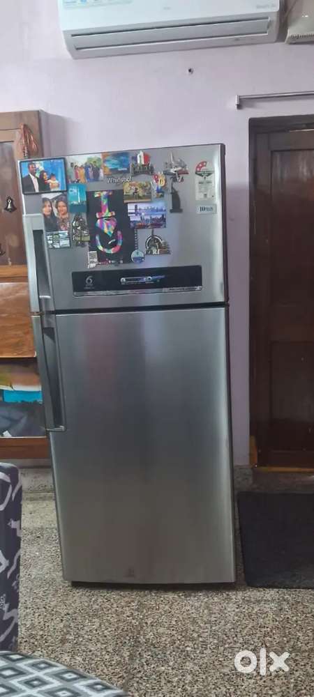 Tv unit & fridge