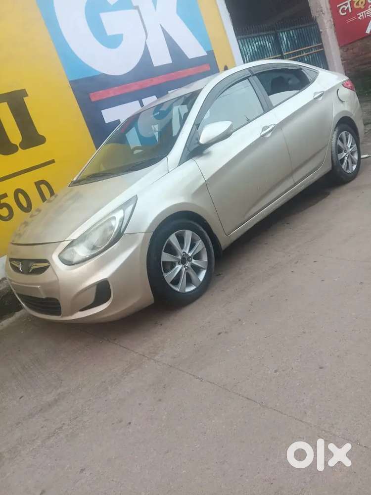 Hyundai Verna Petrol 2011