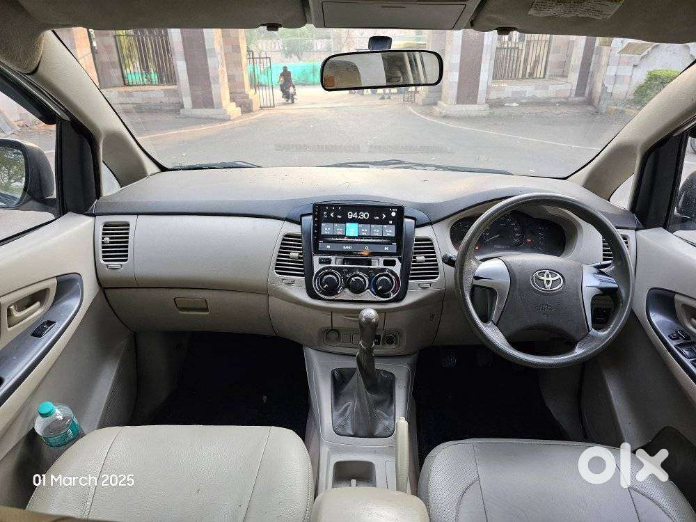 Toyota Innova 2.5 G (diesel) 8 Seater Bs Iv, 2012, Diesel