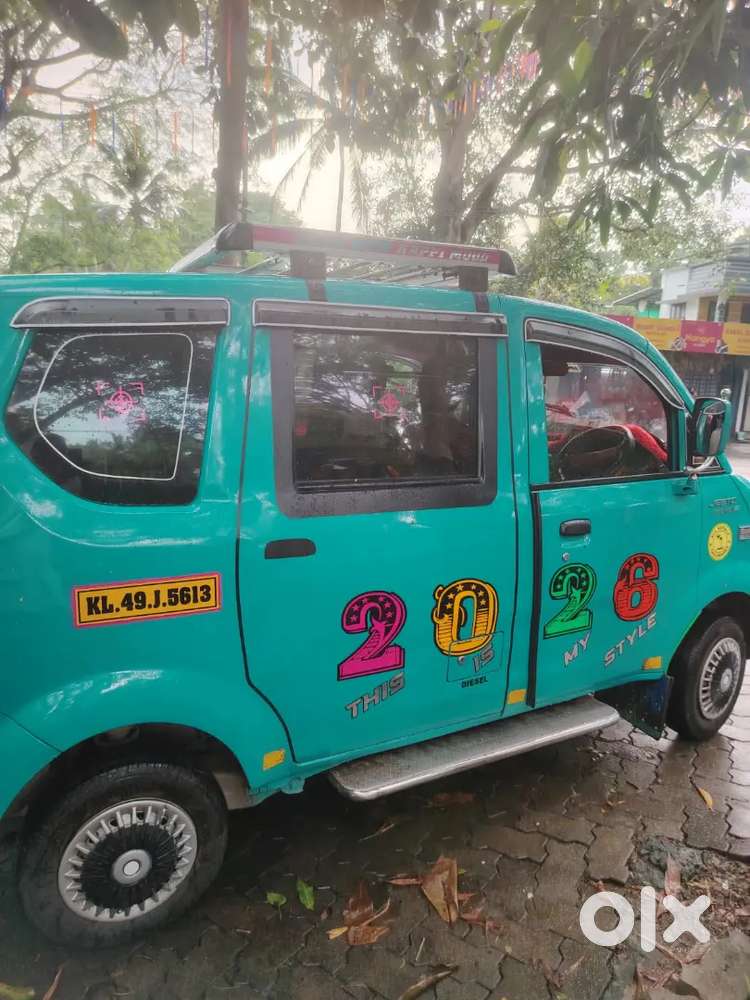 Mahindra Jeeto Minivan