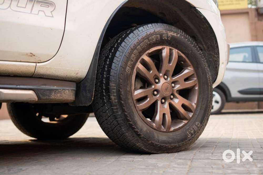 Ford Endeavour 3.2 Titanium At 4x4, 2016, Diesel