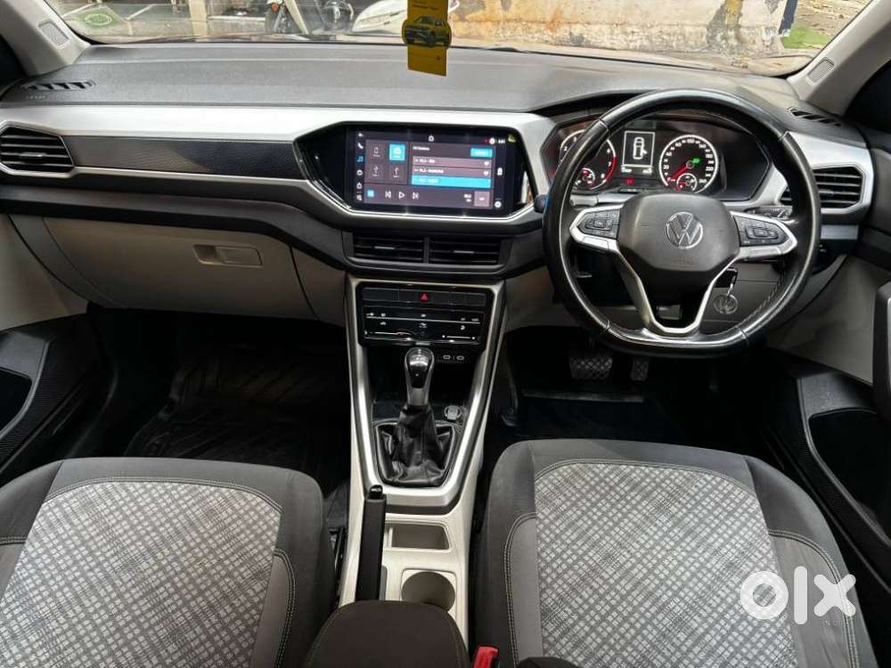 Volkswagen Taigun 1.0 Tsi Highline At, 2022, Petrol