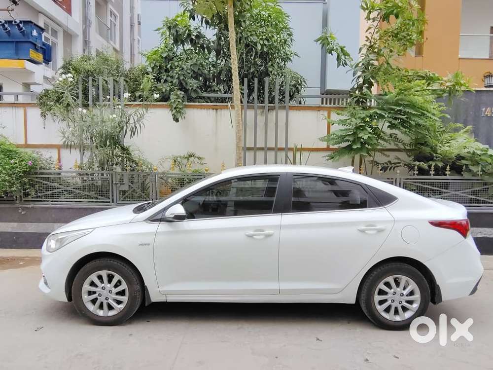 Hyundai Verna Ex 1.6 Vtvt At, 2018, Petrol