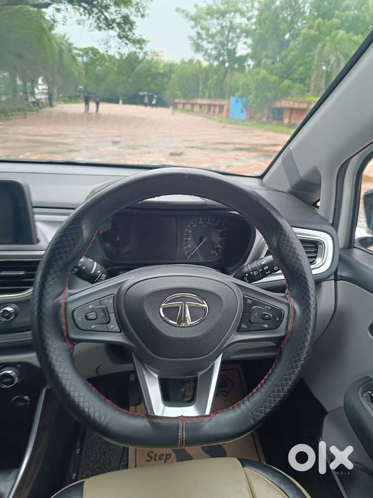 Tata Altroz Xz, 2020, Petrol