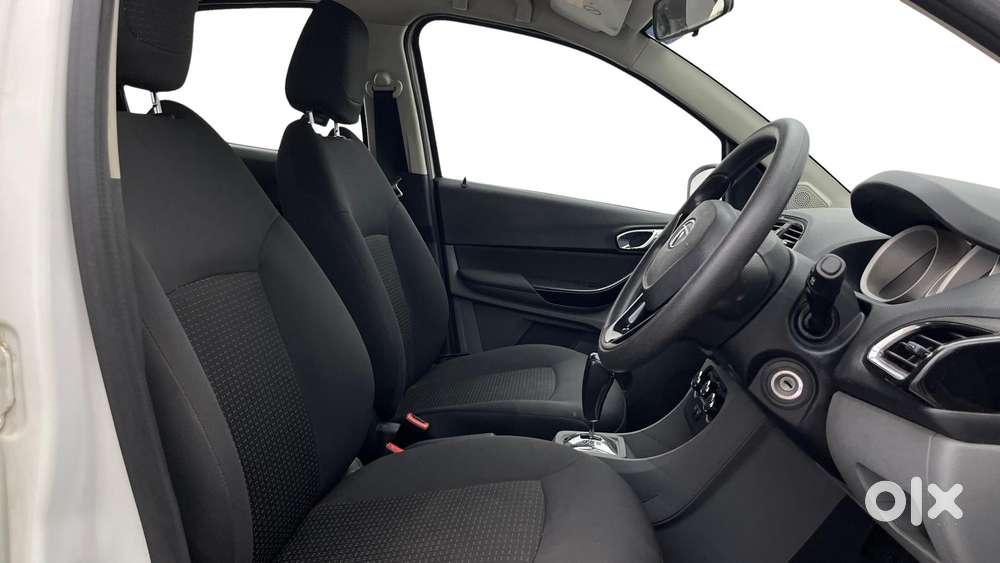 Tata Tigor Xza, 2018, Petrol