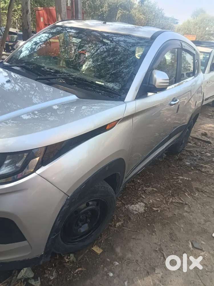 Mahindra Kuv100 Nxt 2017 Diesel Well Maintained