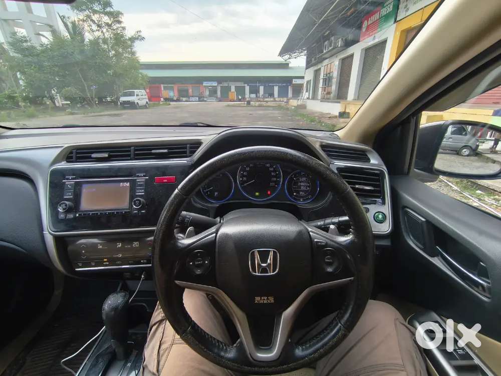 2015 Honda City Vx I-vtec  Top Model Automatic  48k Km  Petrol/cng