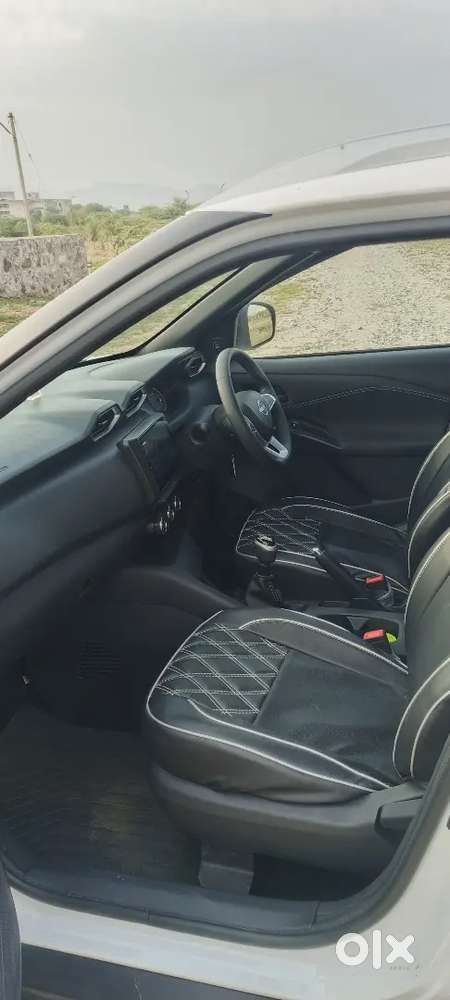 Nissan Magnite 1.0 Xe 2026 Car