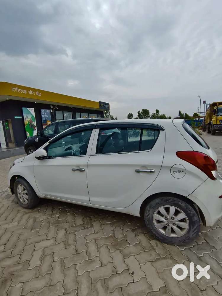 Hyundai I20 Sportz 2012