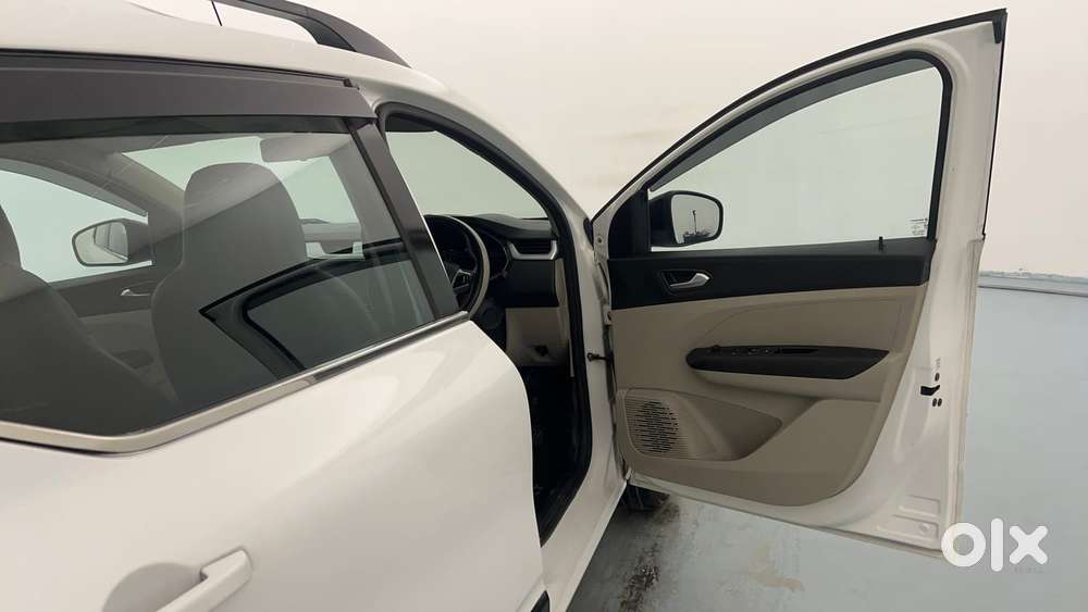 Renault Triber Rxz Easy-r Amt, 2021, Petrol