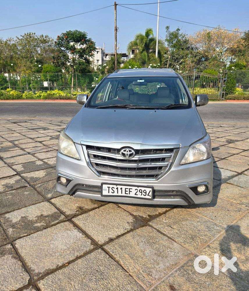 Toyota Innova 2.5 Gx 7 Seater Bs Iv, 2015, Diesel