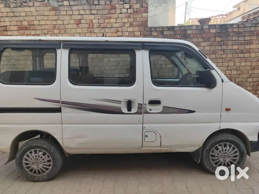 Maruti Suzuki Eeco 2014 Petrol Well Maintained