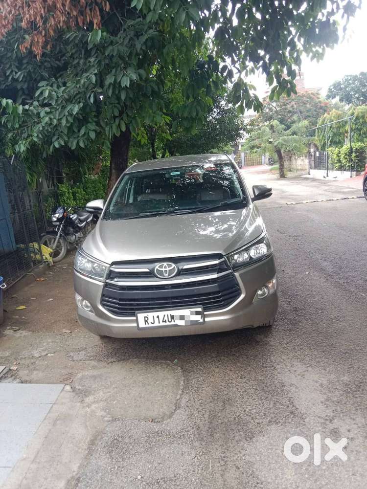 Innova Crysta.