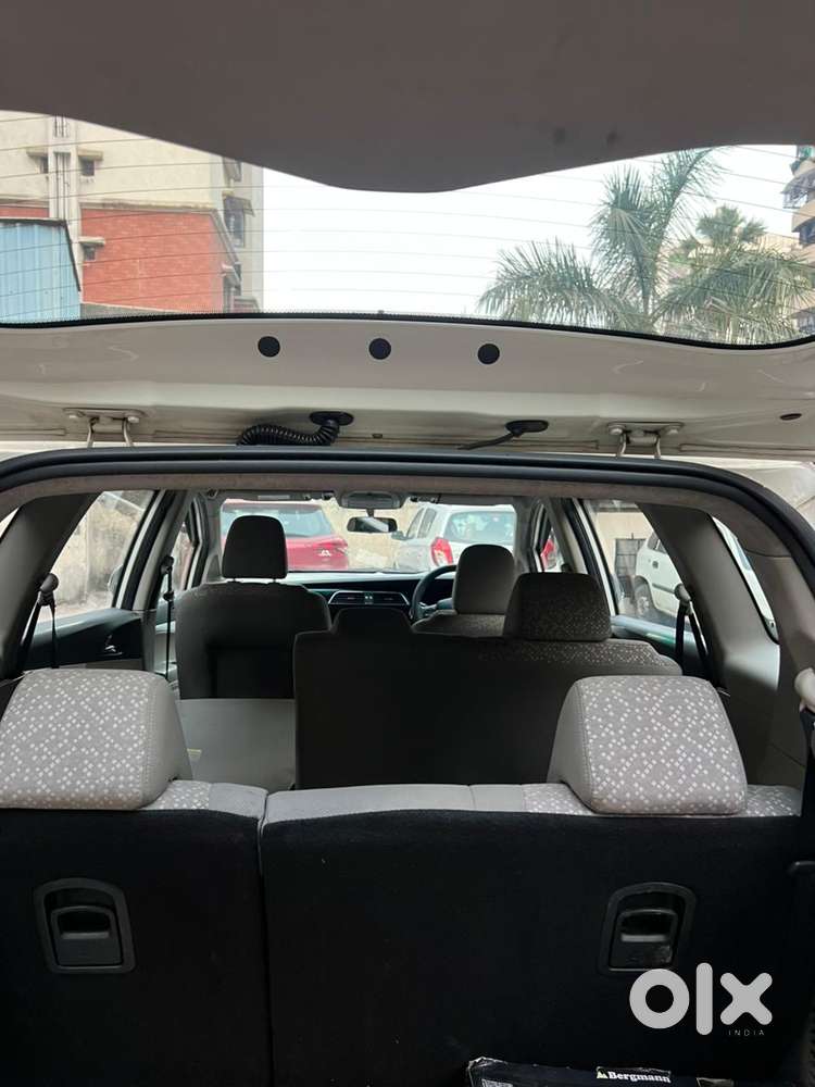 Mahindra Marazzo M6, 2018, Diesel