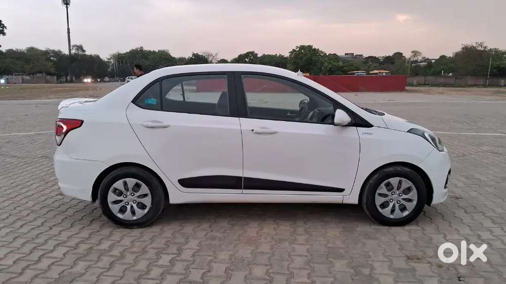 Hyundai Xcent 2017 Petrol Well Maintained Cng 1 Mont Hue H Lgway Abhi