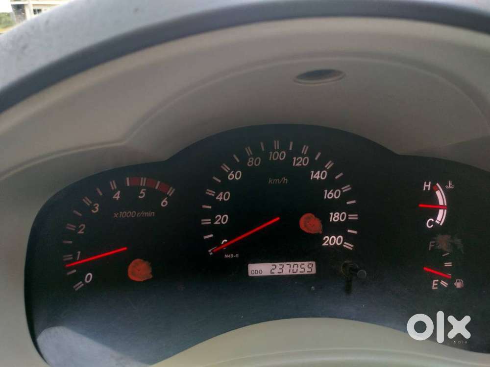 Toyota Innova (2009) Bucket Seats