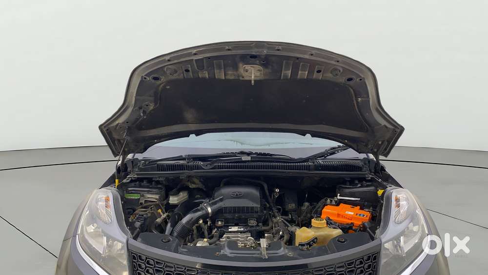 Tata Nexon 1.2 Revotron Xm, 2018, Cng & Hybrids