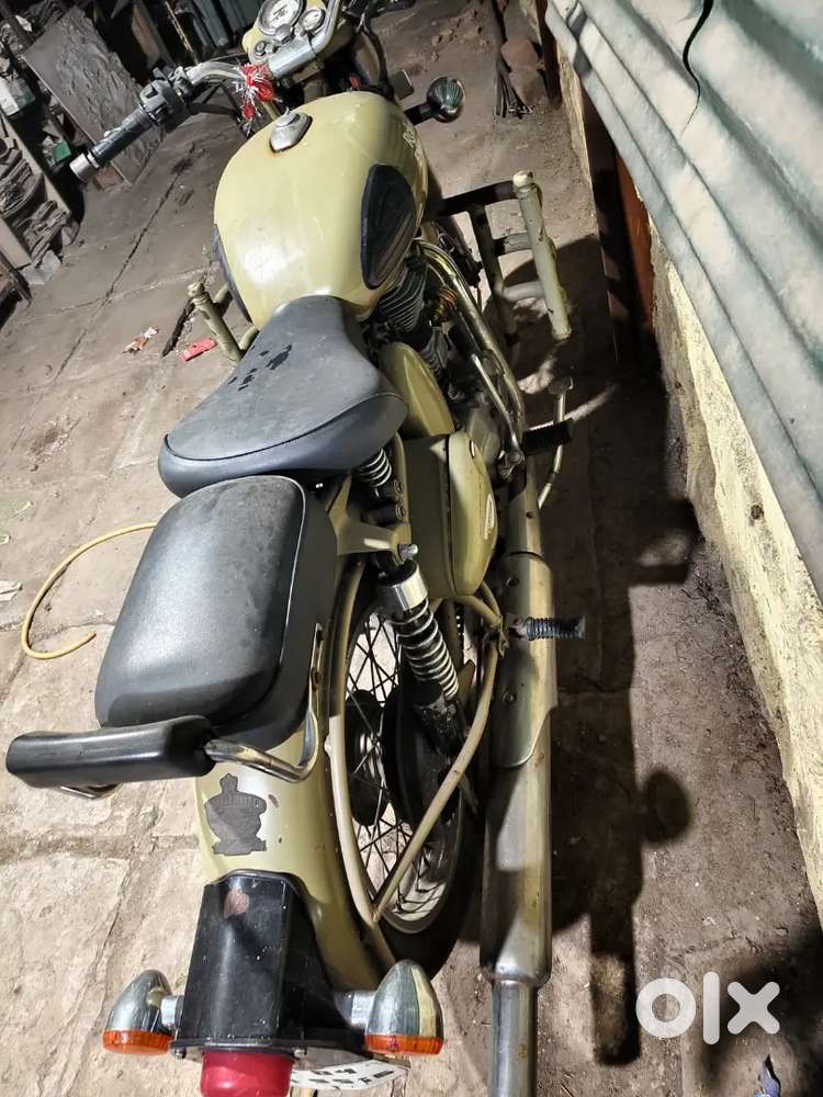 Ford Fiesta With Royal Enfield 500
