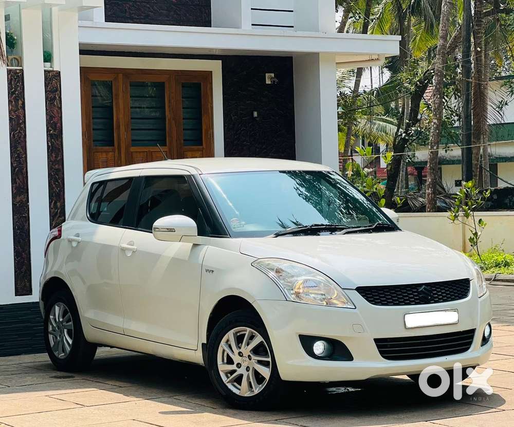 Maruti Suzuki Swift Vvt Zxi, 2014, Petrol
