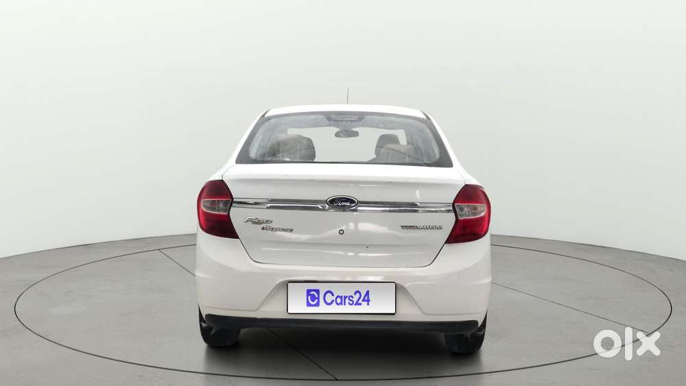 Ford Figo Aspire Titanium, 2016, Petrol