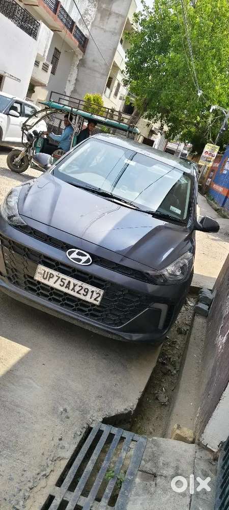 Hyundai Aura 2025 Cng & Hybrids Well Maintained