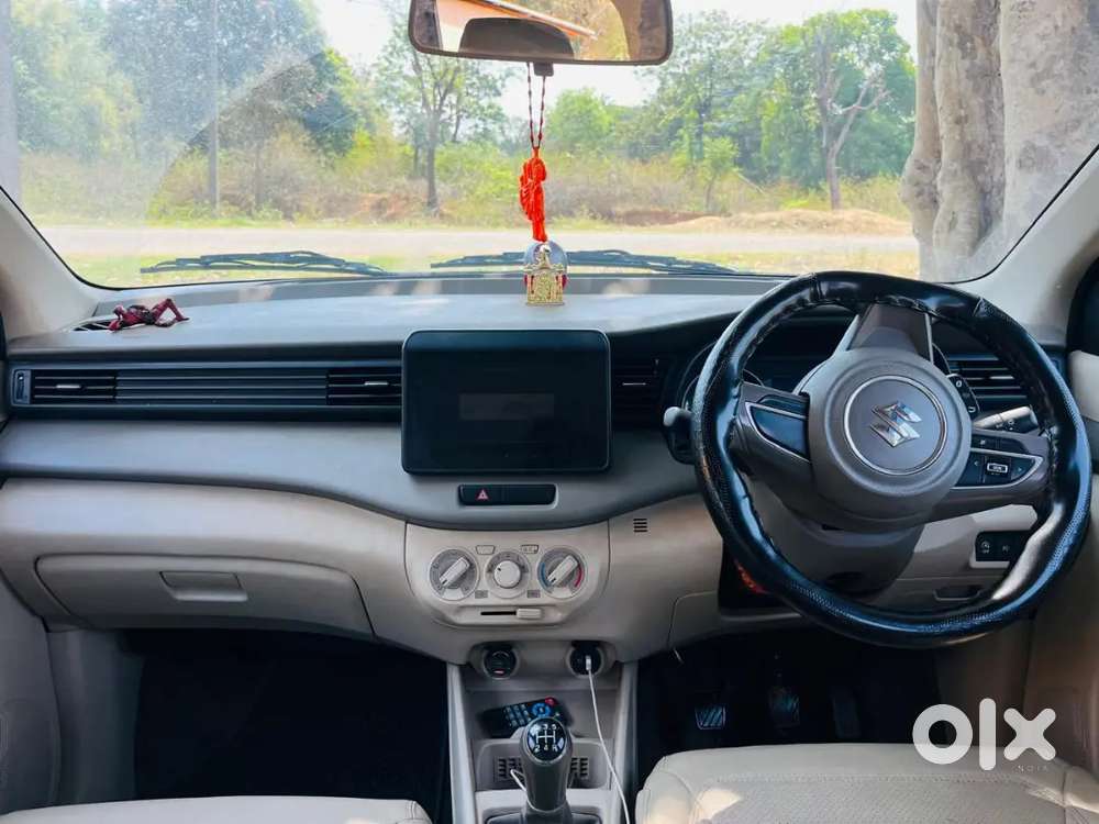 Ertiga Dedh Saal Purana Hai Price 10 Lakh H Arjent Hai