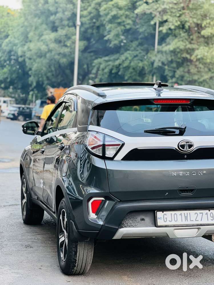 Tata Nexon, 2023, Petrol