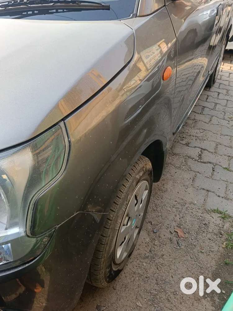 A Well Maintained Car With 2 Keys And Comfortable To Drive