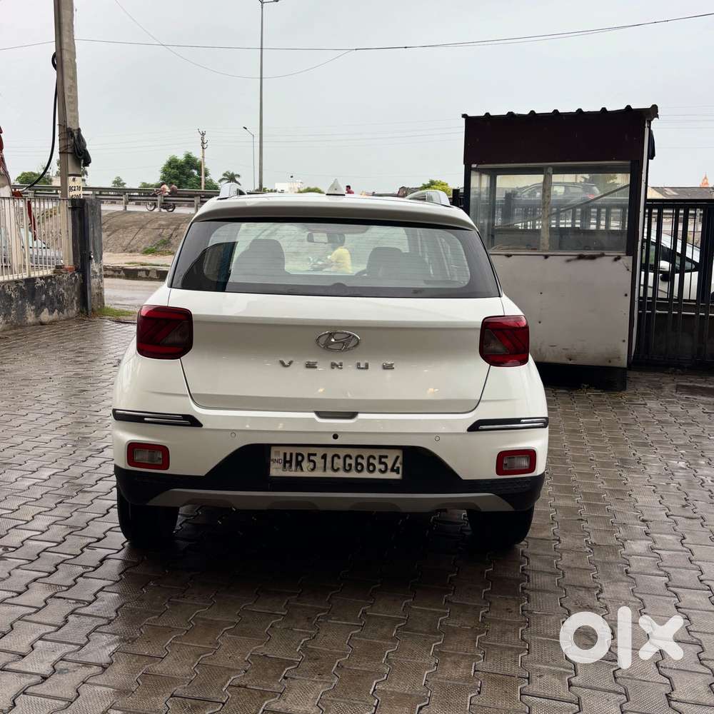Hyundai Venue S 1.2 Petrol, 2022, Petrol