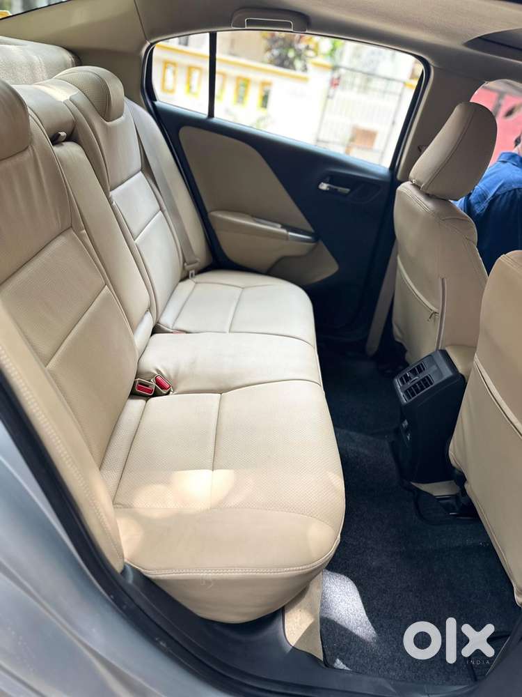 Honda City Petrol 2016 Sunroof Car