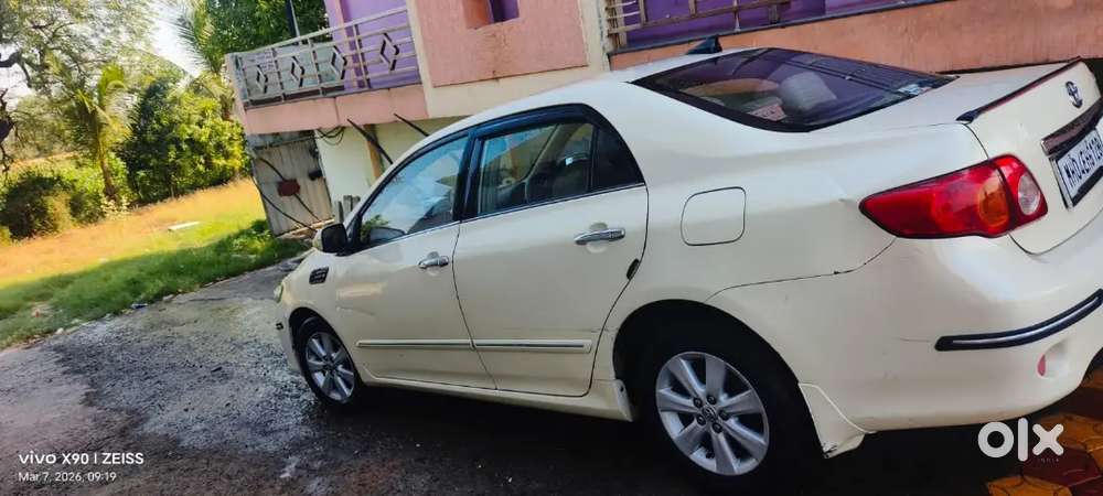 Toyota Corolla Altis 2010