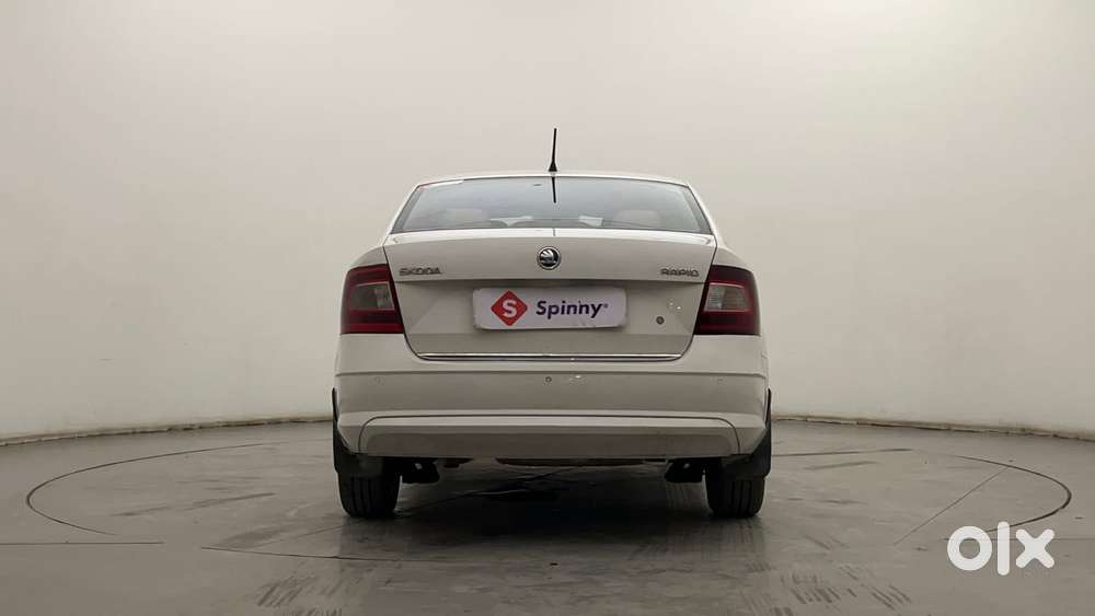 Skoda Rapid 1.5 Tdi At Style Plus, 2016, Diesel