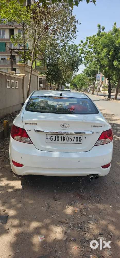 Hyundai Verna 2012 Petrol 128000 Km Driven