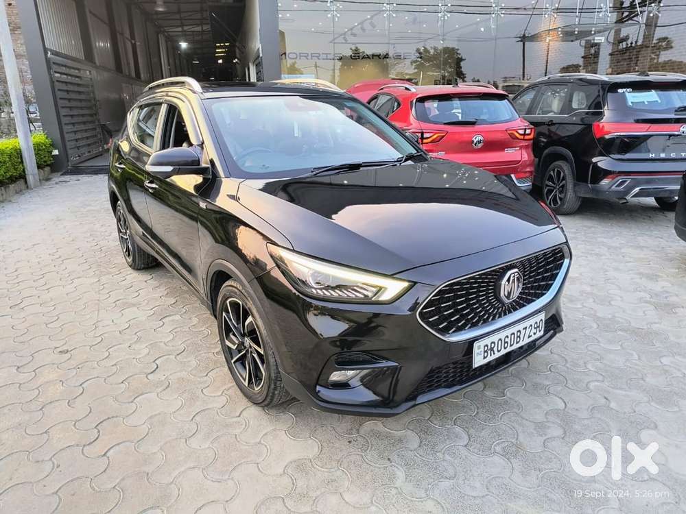 Mg Astor Petrol 2022 Model Red