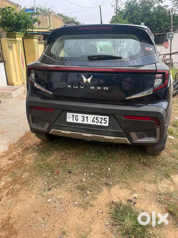 Mahindra Xuv 3xo Mx3 2024