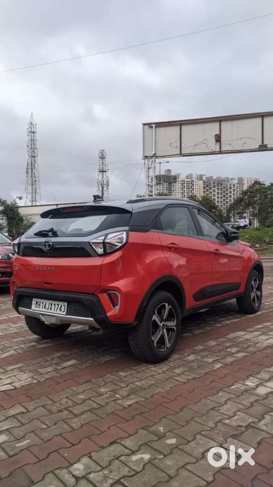 Tata Nexon 1.2 Revotron Xza Plus Premium, 2022, Petrol