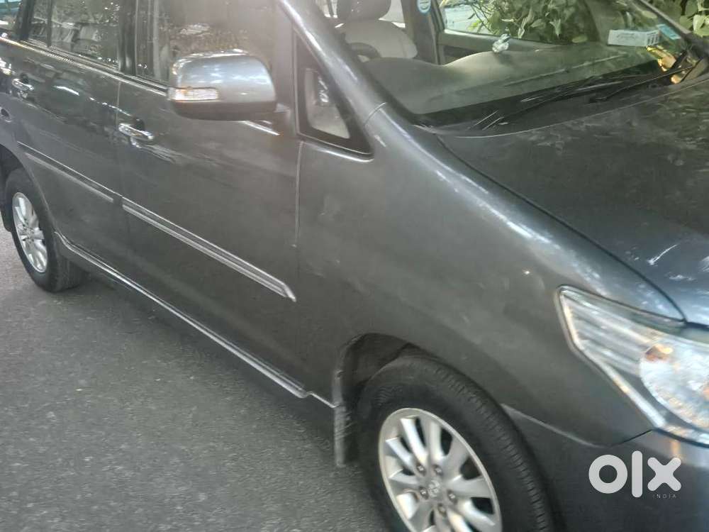 Very Well Maintained Innova 2013 Model
