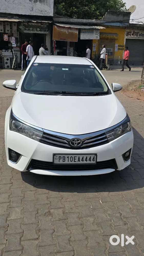 Toyota Corolla Altis 2014