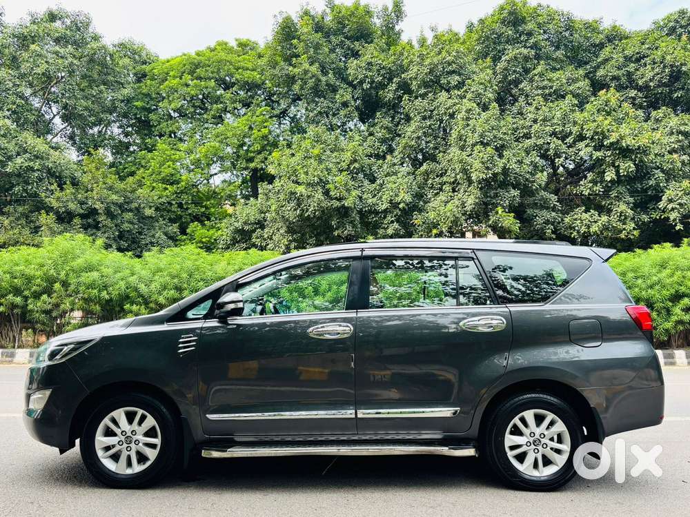 Toyota Innova Crysta 2.4 Vx Mt 8s, 2017, Diesel