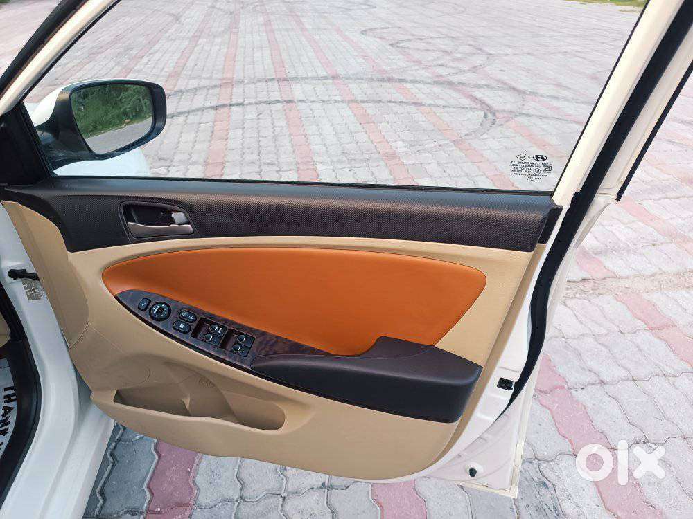 Hyundai Verna 1.6 Sx Vtvt, 2016, Petrol